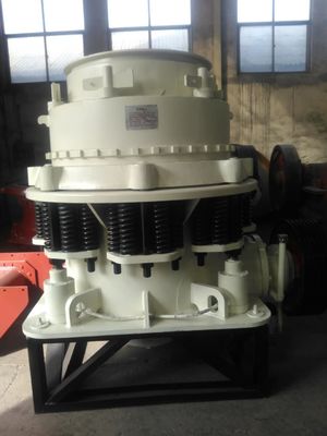 آلة الكسارة المخروطية ذات الزنبرك الكلي 3FT 4.25FT حسب الطلب اللون