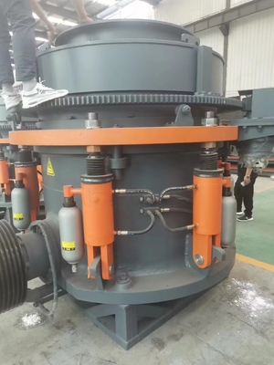 250Kw معدات سحق التعدين 440 TPH HP300 مخروط محطم هيدروليكي