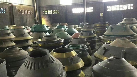 قطع غيار كسارة الحجر من سبائك الصلب PE600 * 900 لوحات كسارة الفك