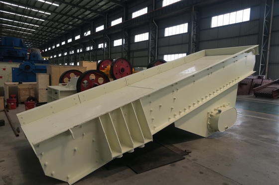 580mm تهتز قادوس آلة التغذية ZSW1149 نموذج سعة كبيرة ، تهتز مغذي الشاشة