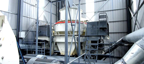 آلة صنع الرمال الحجرية المكسرة بالحجارة Barmac نوع VSI5X1145 AC Motor