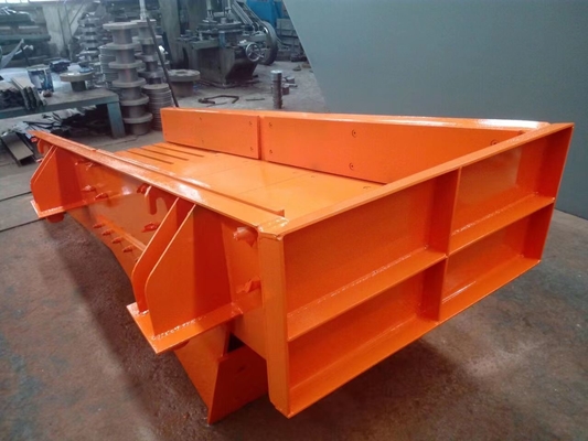 800mm محرك غير متوازن تهتز آلة التغذية 7.5Kw * 2 لخط تكسير المحاجر