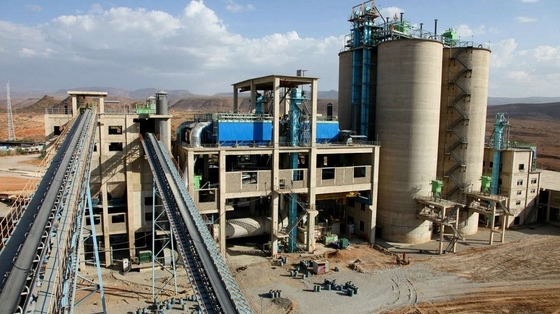 ناقل الحزام الصناعي التلسكوبي المحمول 5.5Kw - 90Kw لفحص تكسير الحجر المحجر