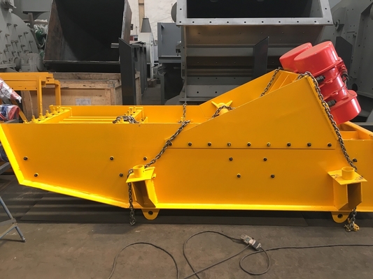2.2Kw آلة التغذية بالاهتزاز الكهرومغناطيسي 150 TPH مقطوع أو مواد حبيبية