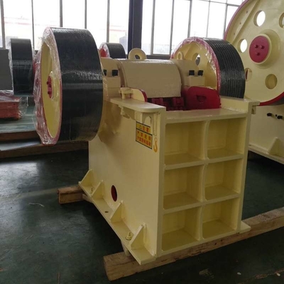 حجر رملي كوارتز 100 Tph آلة كسارة أولية PE600x900